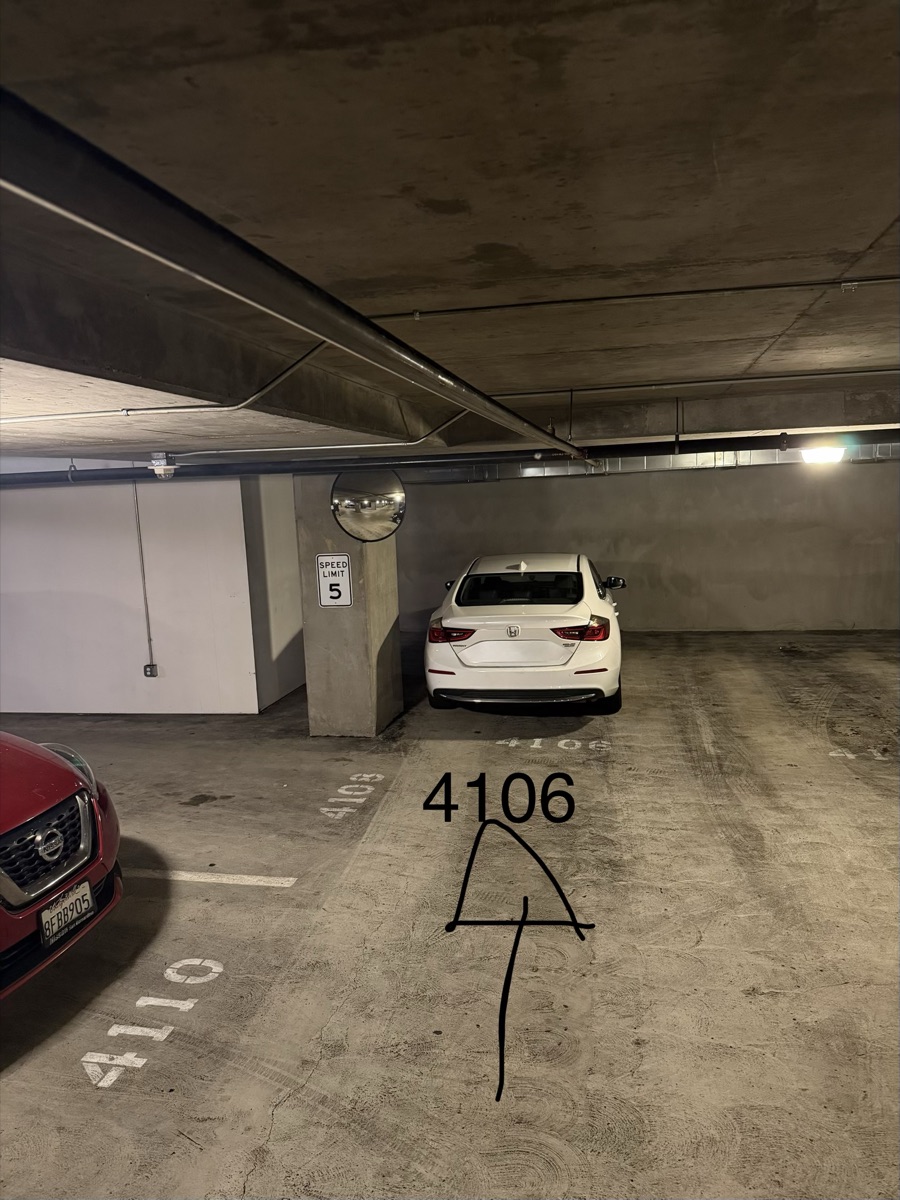 Underground parking space #4106